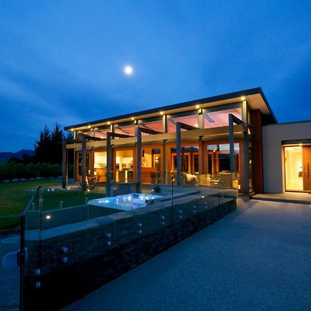 Mt Gold Retreat - Sleeps 8 - Spa Pool - Tennis Court Wanaka Buitenkant foto