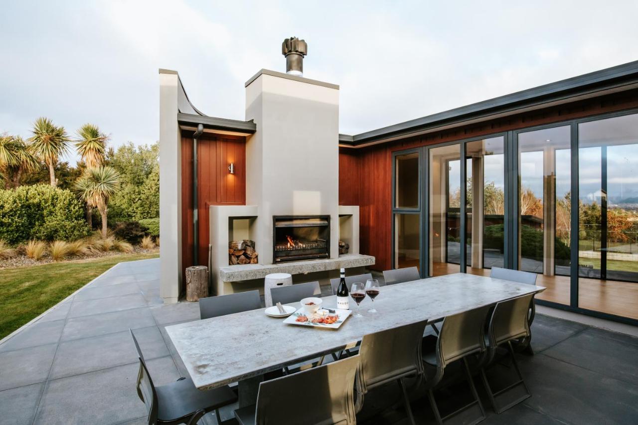 Mt Gold Retreat - Sleeps 8 - Spa Pool - Tennis Court Wanaka Buitenkant foto