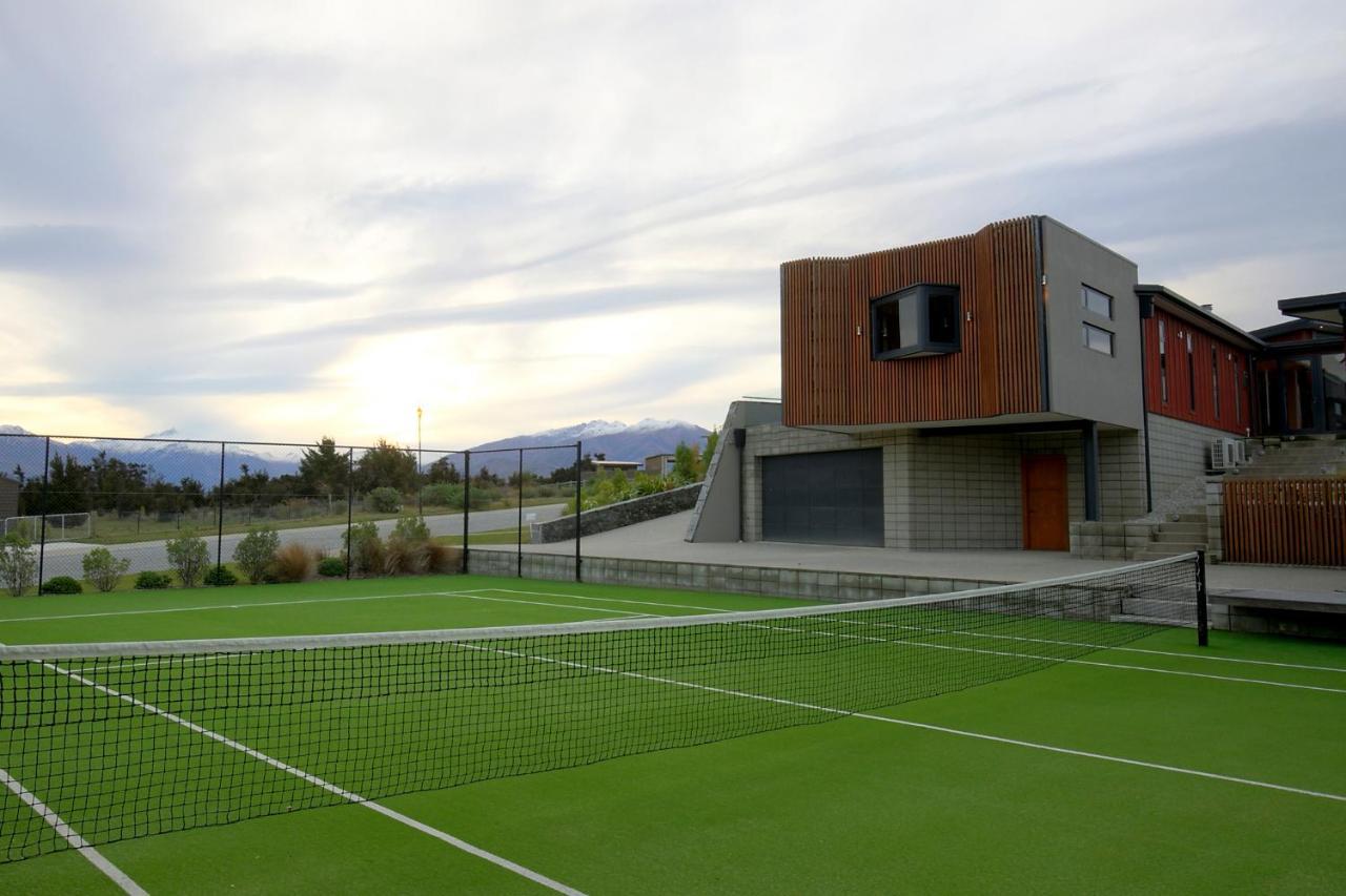 Mt Gold Retreat - Sleeps 8 - Spa Pool - Tennis Court Wanaka Buitenkant foto